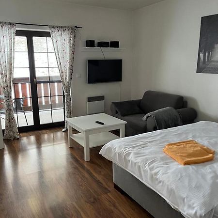 Apartman Viktoria 5 Ruzomberok Dış mekan fotoğraf